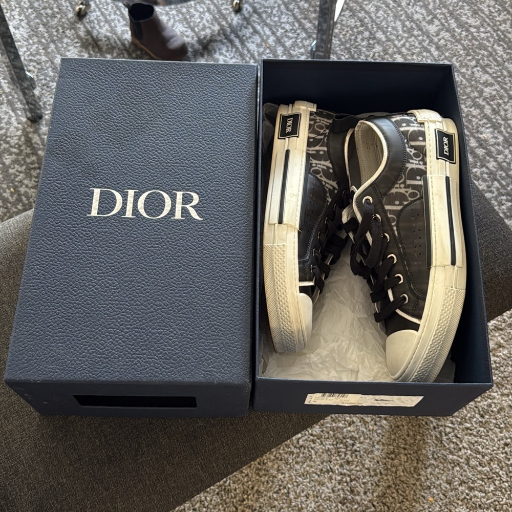 Dior Men's Blue sneaker - Picture 5 of 8